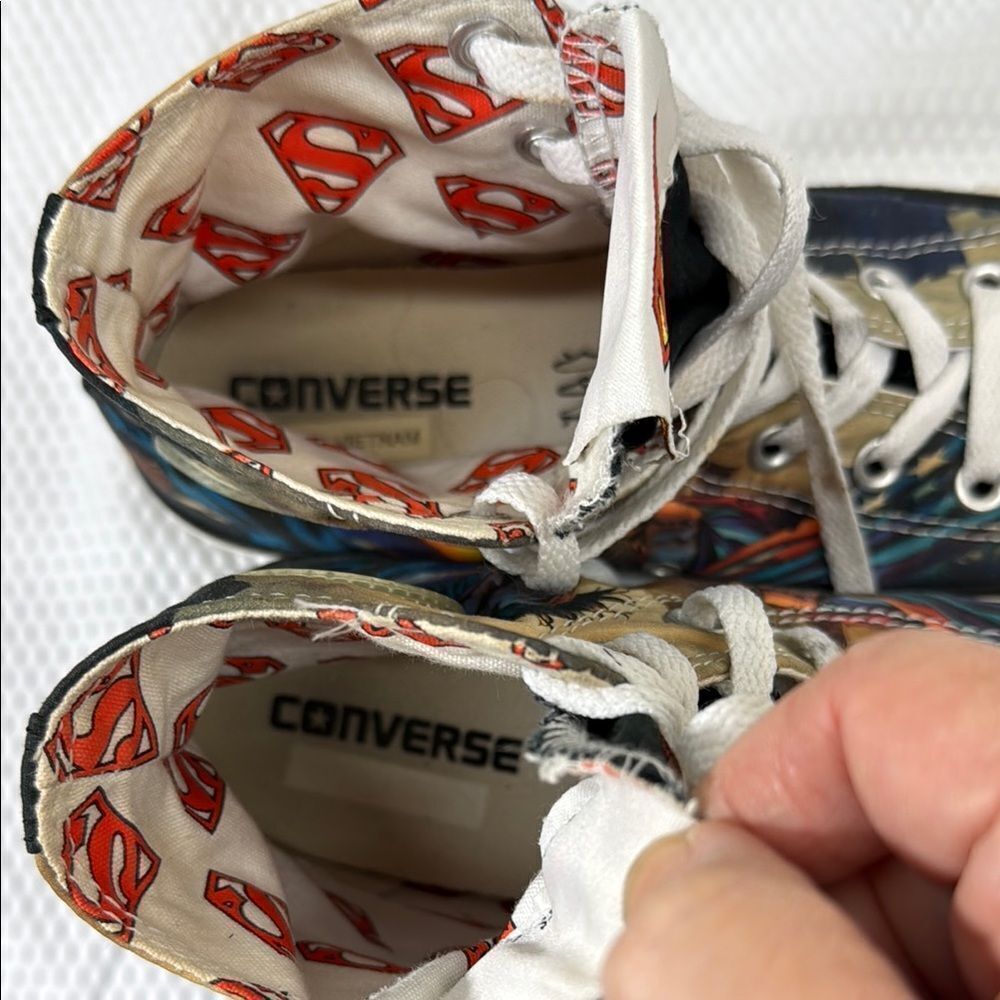 Converse All-Star and DC Comics Superman High-Top Sneakers Size 8 - Picture 9 of 12